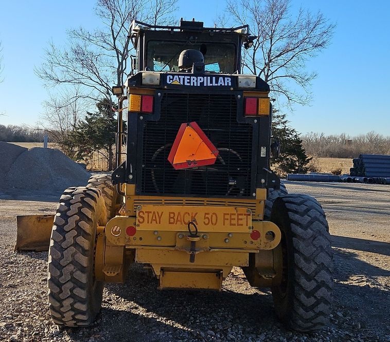 2010 Caterpillar 12M - photo 1