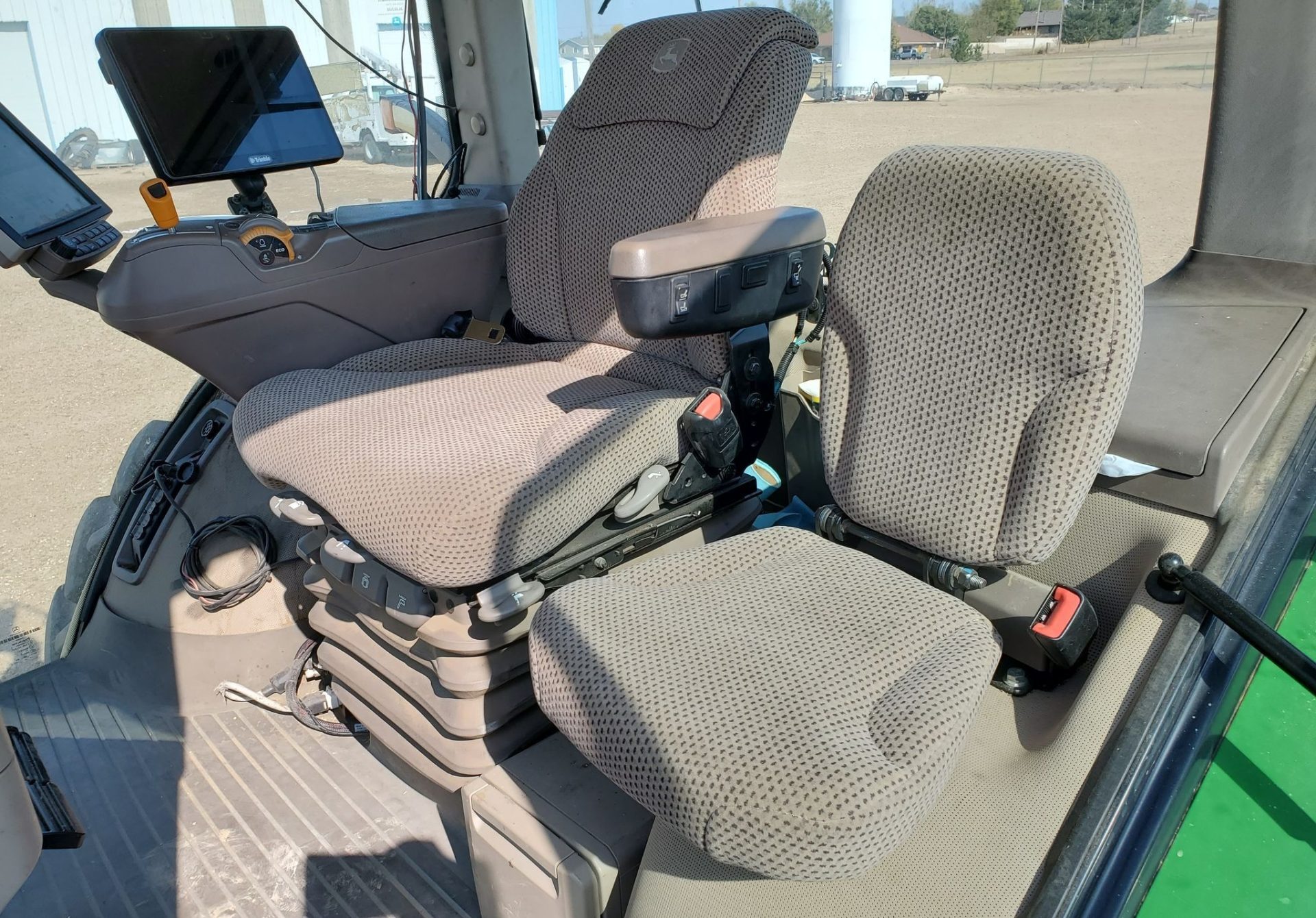 2015 John Deere 8370R - photo 1