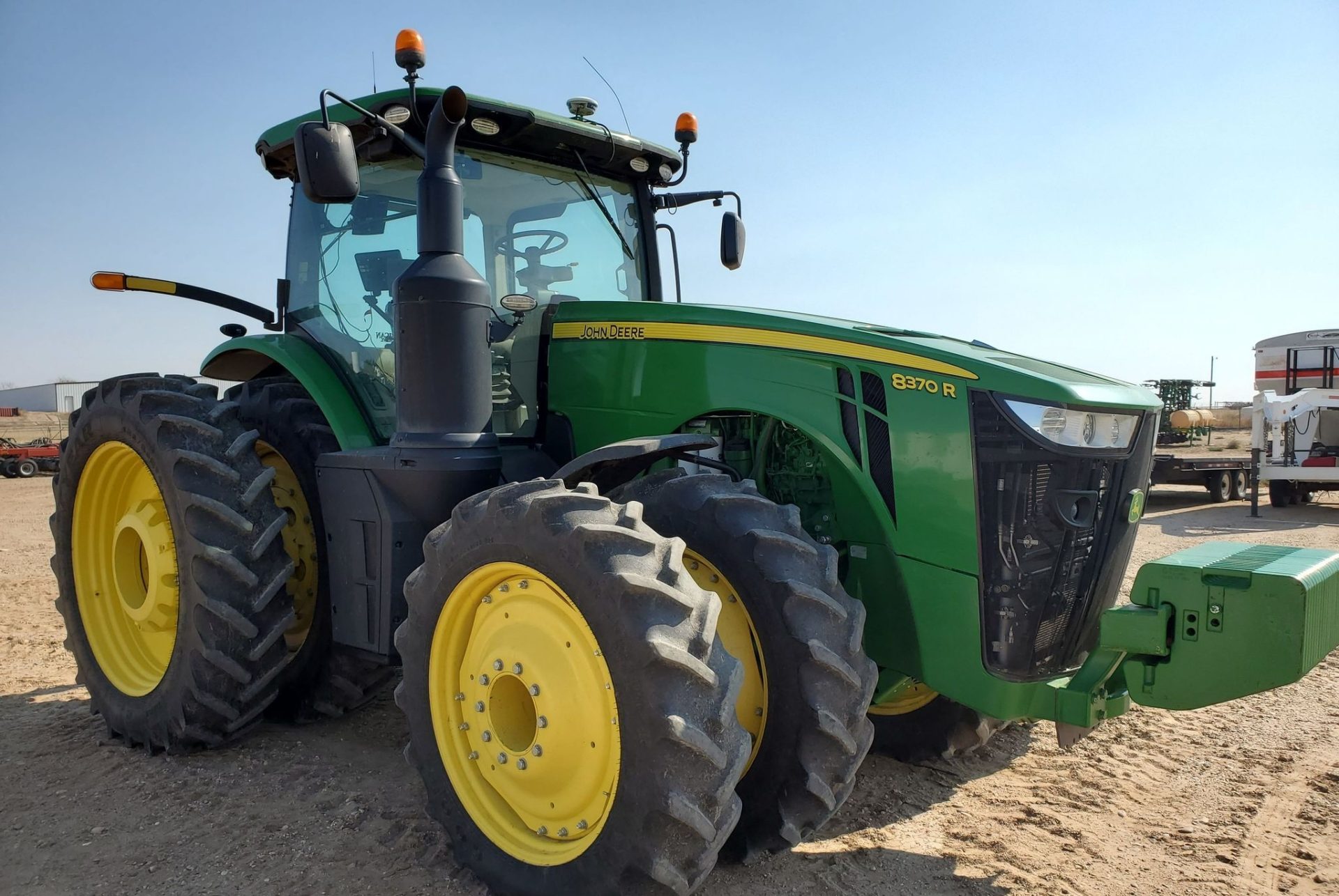 2015 John Deere 8370R - photo 1