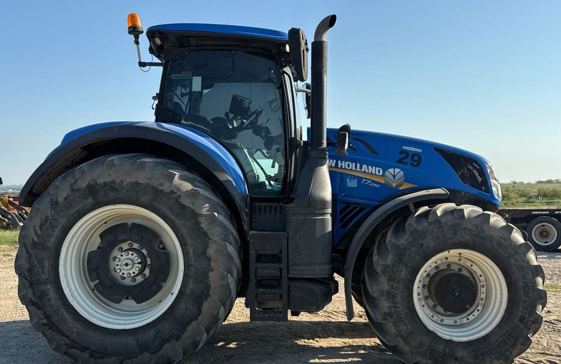 2016 New Holland T7.290 - photo 1