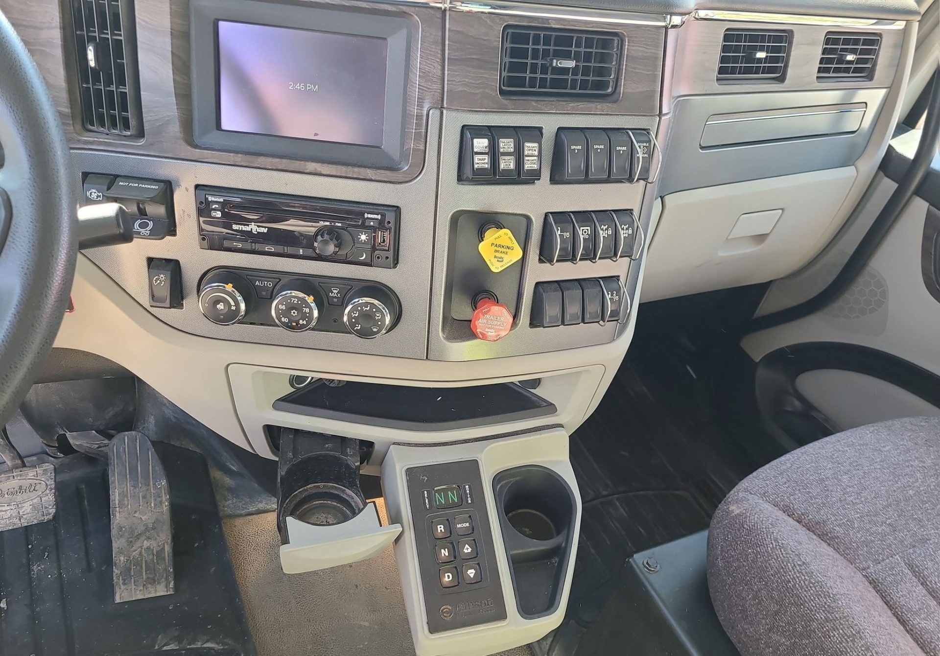 2023 Peterbilt 567 - photo 1