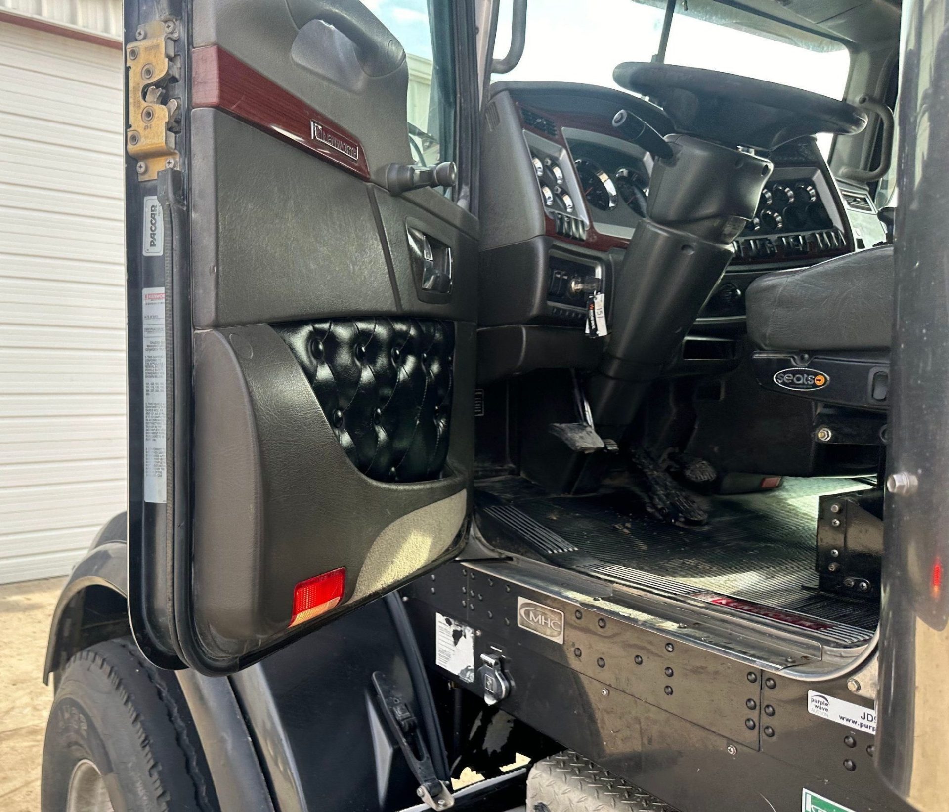 2007 Kenworth T800 - photo 1