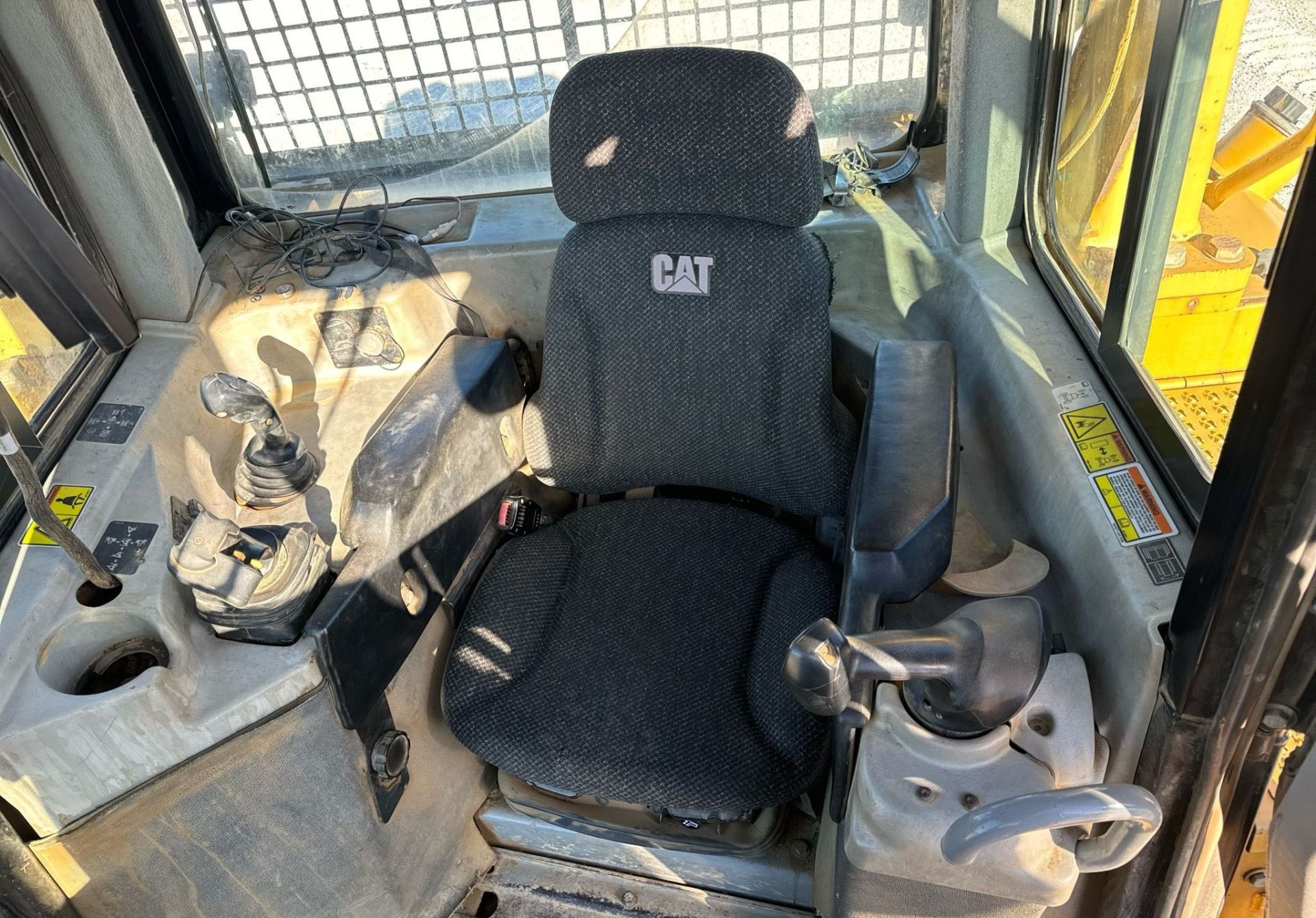 2011 Caterpillar D6T XL - photo 1