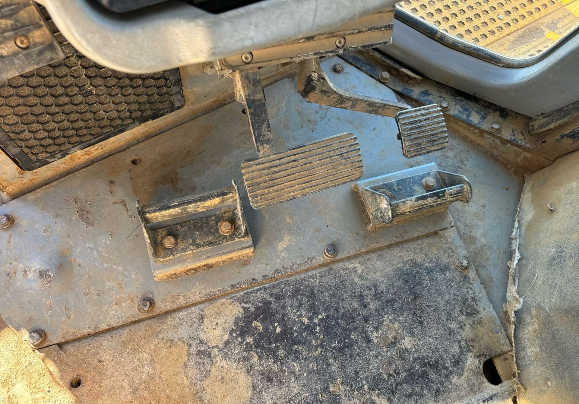 2011 Caterpillar D6T XL - photo 1