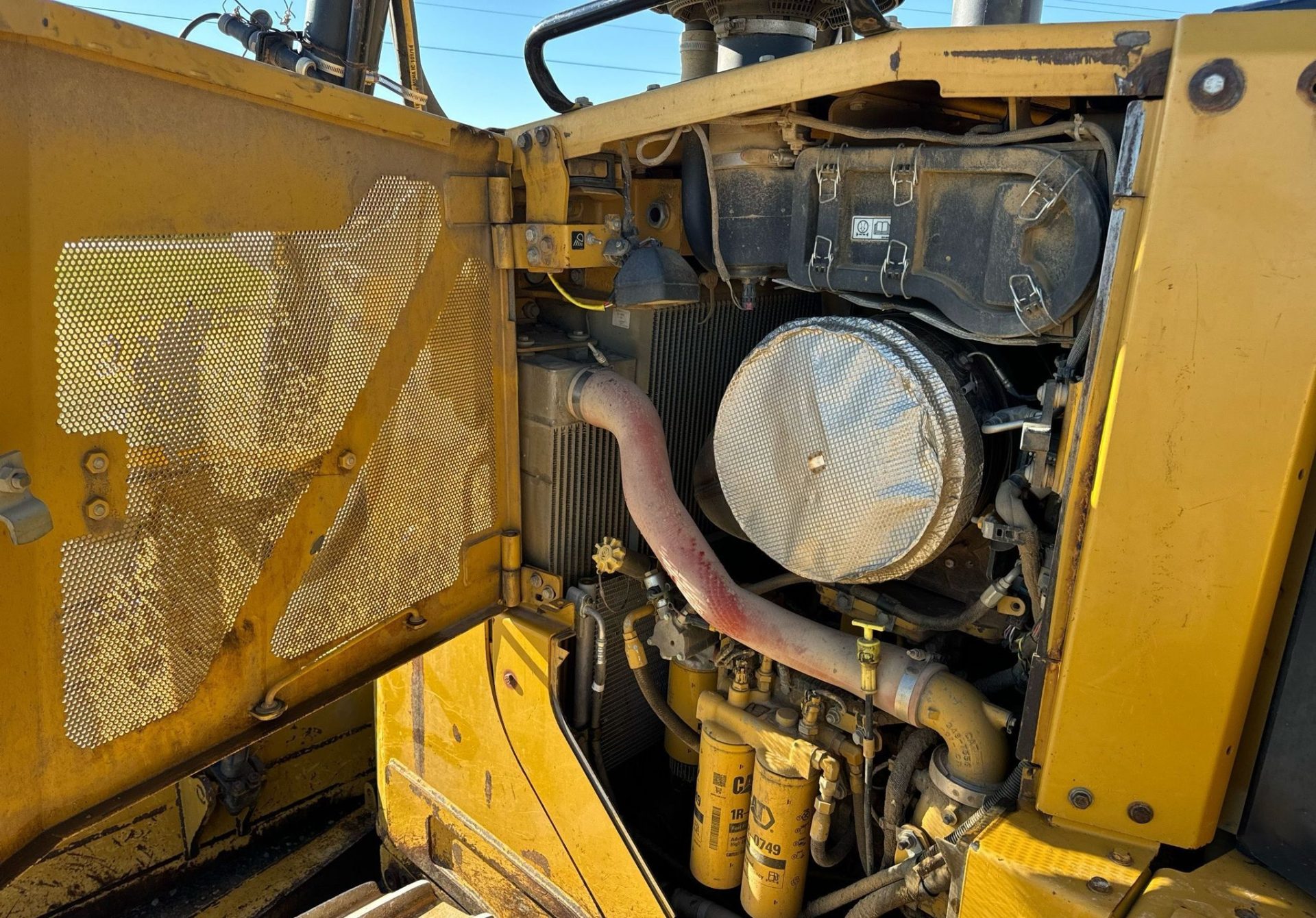2011 Caterpillar D6T XL - photo 1