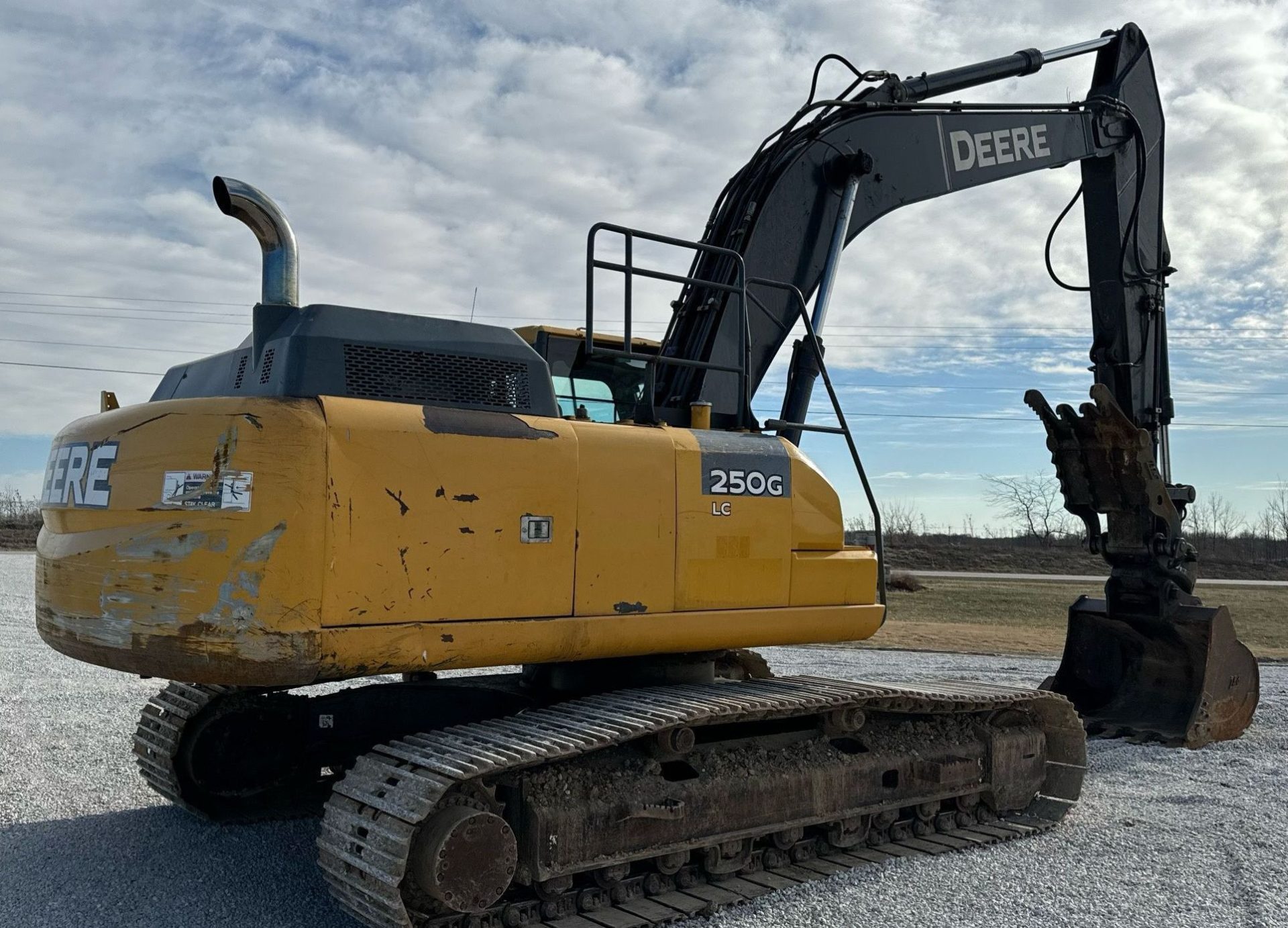 2015 John Deere 250G LC - photo 1